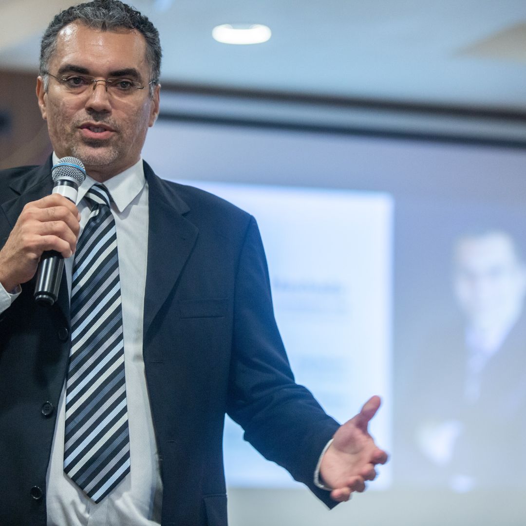 "Em Salinópolis, estamos trazendo o futuro sustentável para o presente. Juntos, transformaremos nossa cidade em um paraíso verde, onde cada rua reflete nosso compromisso com o meio ambiente. Vamos construir Salinópolis sustentável, onde o progresso e a natureza andam de mãos dadas. Junte-se a nós nessa jornada verde!"